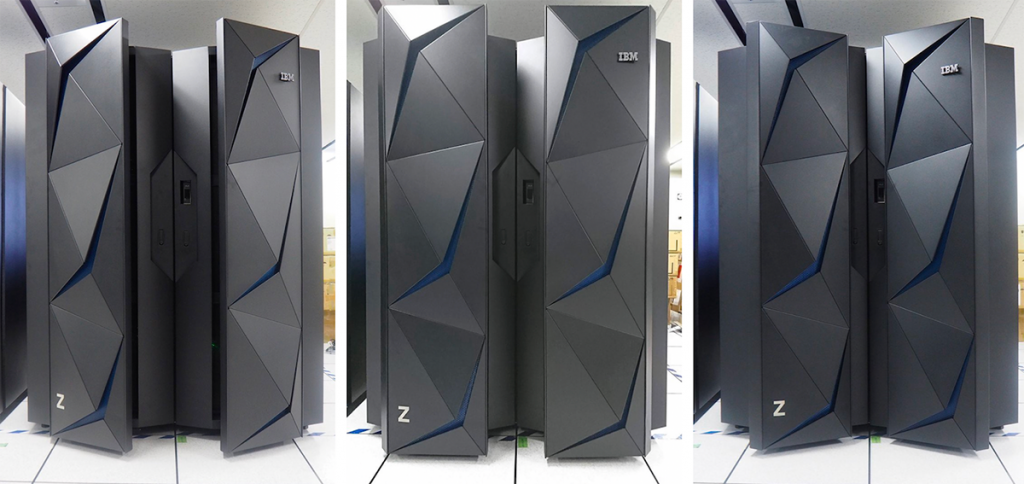 IBM z14のパネルが動く様子を表す画像